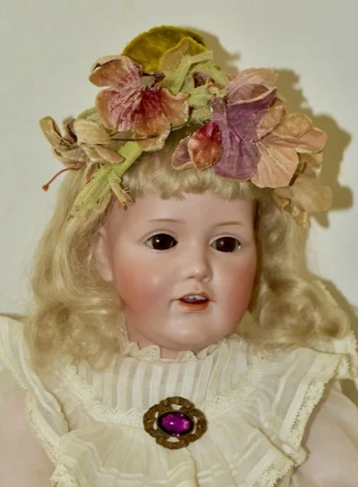 洋書 The Little Ones: French And German Dolls Antique German Dolls 2